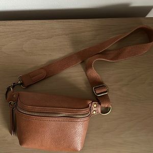 Universal Threads Fanny Pack